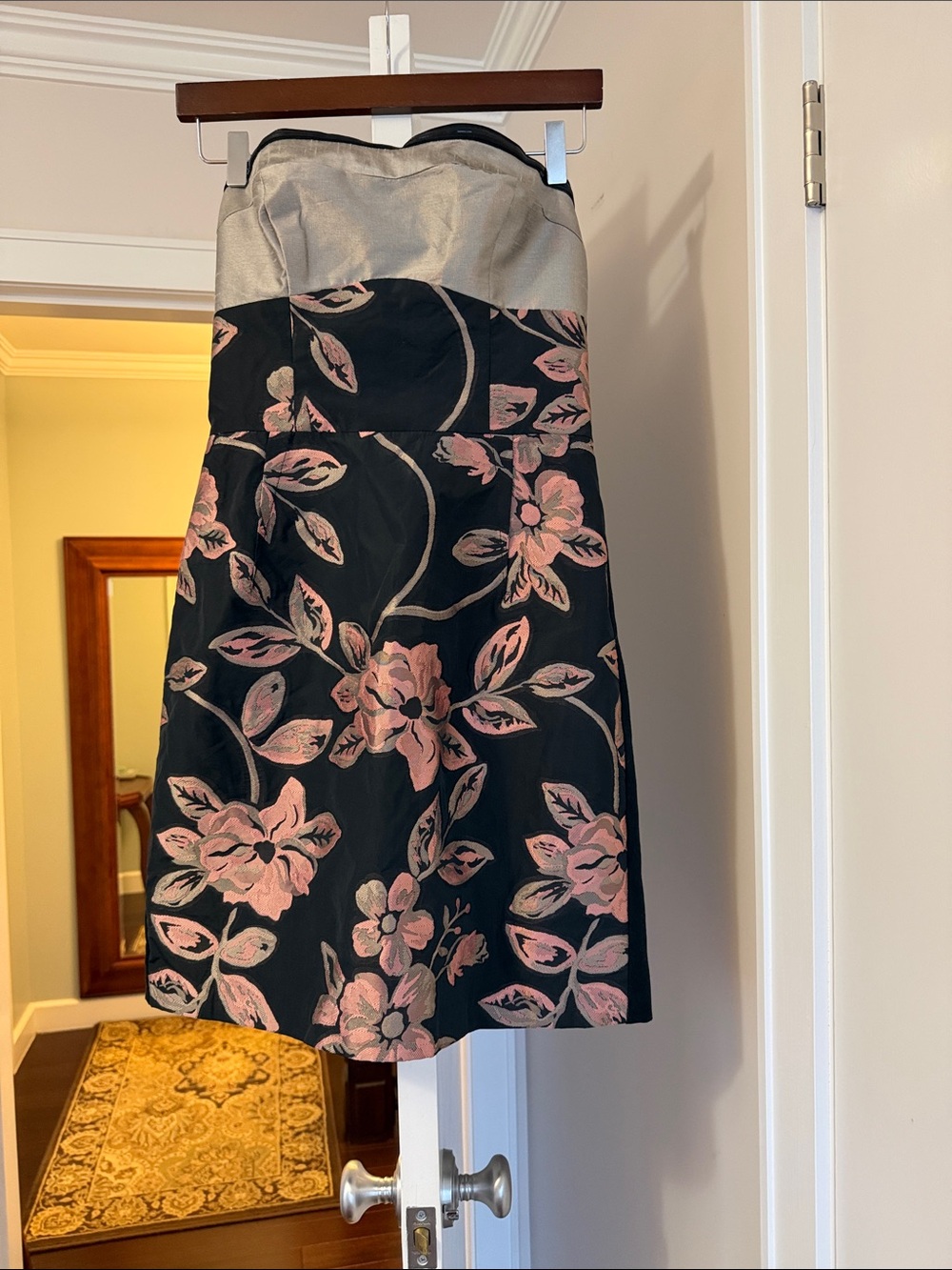 ABS Allen Schwartz Black  Pink Floral  Silver Waistband Strapless dres size 6
